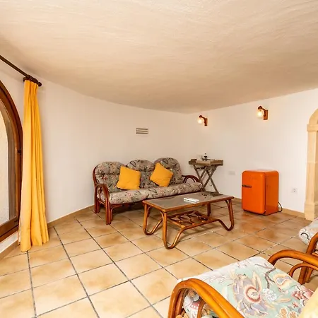 Charming 3-bed Mar Azul Set On Barraca Bay * Balcon del Mar